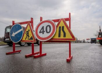 Коли залатають ями на дорогах: Кабмін поставив чіткий дедлайн