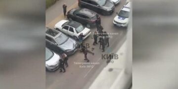 Стрілянина в Київській області: чоловік відкрив вогонь і пішов у магазин