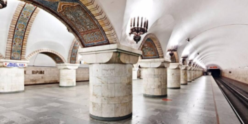 Кінець епохи: у київському метро закрили останні каси