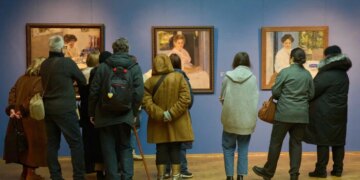 AP: Росія пограбувала тисячі українських культурних пам’яток під час війни