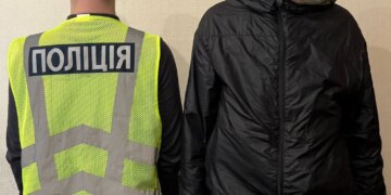 У Києві чоловік розпилив газовий балончик в переповненій маршрутці, щоб не платити за проїзд