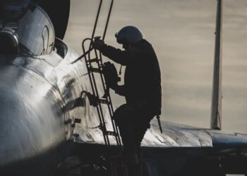 Уряд дозволив дообладнувати літаки та гелікоптери без тривалих погоджень