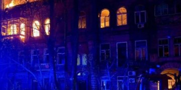 росіяни вночі вдарили по Дніпру балістикою є поранені та руйнування