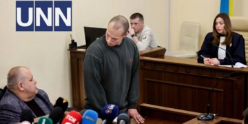 Суд відправив під варту патрульного Дробницького, який втік під час теракту у Києві