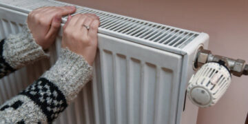 Берлін передав Україні три мініелектростанції