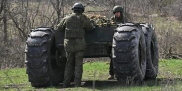 На Харківському напрямку російські війська застосували логістичний всюдихідний дрон «Челнок»