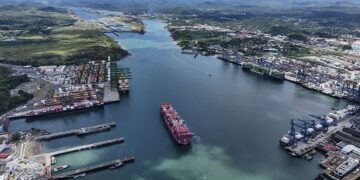 Ціни на прохід Панамським каналом злетіли до рекорду через війну в Ірані, – FT