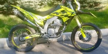 ДТП на Вінниччині: 15-річний мотоцикліст збив двох школярок