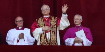 Папа Лев XIV заявив, що не хоче сперечатися з Трампом