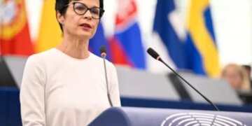 Єврокомісарка відреагувала на ухвалення важливих законів в Україні