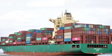 Перше з початку війни в Ірані західноєвропейське судно пройшло Ормузьку протоку