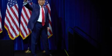 Politico: Трамп стикається зі світом, який стає дедалі більш непокірним