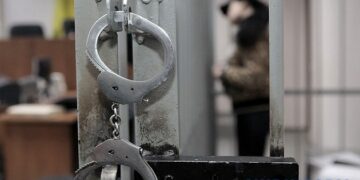 З Німеччини екстрадували підозрюваного в організації схеми спекуляцій на закупівлі зерна