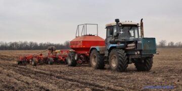 Аграрії вже засіяли яровими 14% прогнозованих площ