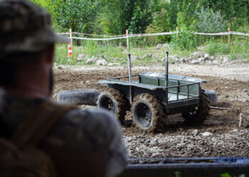 Міноборони законтрактує 25 тисяч наземних роботизованих комплексів у I півріччі 2026 року – Федоров
