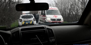 Підліток втратив руку через атаку дрона: з Лимана повторно евакуювали родину з двома дітьми