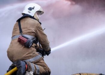 Російські війська атакували Запоріжжя, спалахнула пожежа