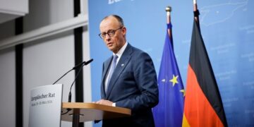 Мерц: Кредит ЄС для України не має призвести до скорочення двосторонньої допомоги