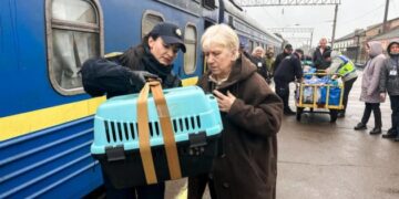 У Рівному зустріли четвертий від початку року евакуаційний потяг з Донеччини