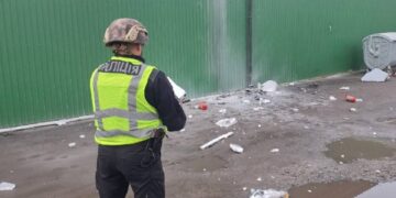 Війська РФ обстріляли Золочів на Харківщині, постраждали двоє людей