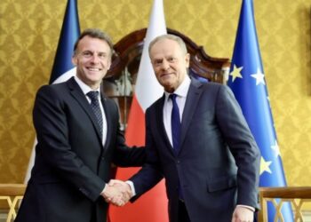 Макрон прибув з візитом до Польщі