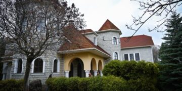 Фонд держмайна готує до продажу будинок Табачника на Київщині