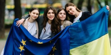 Директорка Інституту демографії назвала категорію українців, яку радо приймуть країни Європи