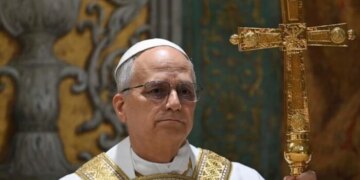 Папа Римський закликав Трампа зупинити війну в Ірані