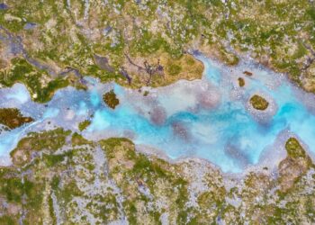 Давній вуглець масово потрапляє в арктичні річки через танення вічної мерзлоти