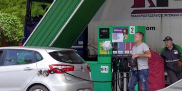 Мережам АЗС дали 10 днів на встановлення “обґрунтованих” цін
