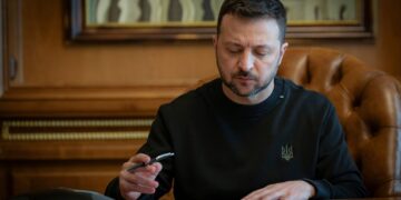 Зеленський схвалив продовження воєнного стану та мобілізації ще на 90 днів