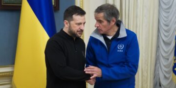 Зеленський обговорить з главою МАГАТЕ мирну деокупації ЗАЕС