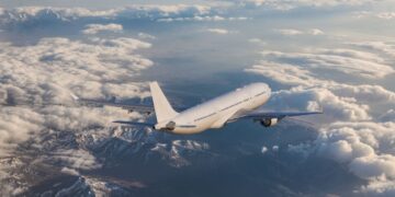 Війна в Ірані може ударили по авіакомпаніях Європи вже у травні