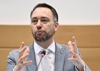 За кількасот метрів впали ракети: глава МЗС Бельгії ледь не потрапив під обстріл в Лівані