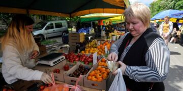 Україну очікують два стрибки цін на продукти