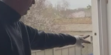 “Ракета вбила сина в Києві”: наслідки удару й кімната загиблого, – ВІДЕО