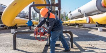 Підготовка до зими “на паузі”: Україна змінює плани закупівлі газу через війну в Ірані