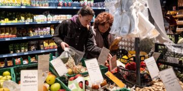 Ціни на їжу злетять по всьому світу через блокаду Ормузької протоки, – FT