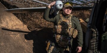 Україна закупатиме інноваційне озброєння по-новому: що змінюється