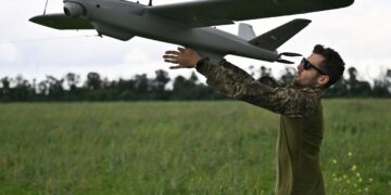 Сили безпілотних систем уразили ЗРК, паливні цистерни та склади РФ на Луганщині (відео)