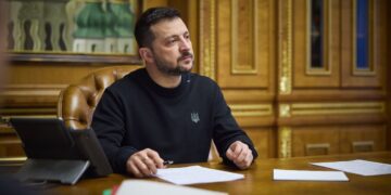 Зеленський ініціював продовження мобілізації та воєнного стану