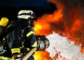 Удар дронів по Харкову: знищено та пошкоджено дев'ять автомобілів