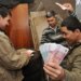 росія прив’язує мігрантів до війни через гроші – розвідка