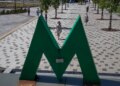 Людина в тунелі змусила метро Києва призупинити рух на "синій" гілці, роботу уже відновлено