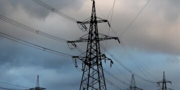 У Чернігові через російську атаку знеструмлені 40 тисяч абонентів