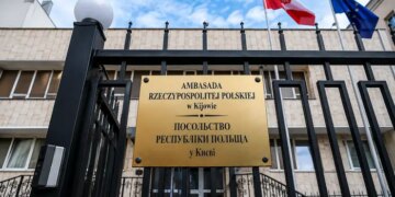 Польща попередила Росію: удар по дипмісіях у Києві вважатиметься навмисним