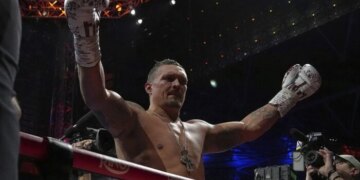Усик озвучив скільки боїв проведе до завершення кар’єри