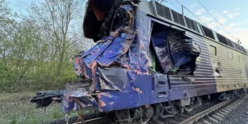 На Львівщині потяг «Київ – Ужгород» зійшов з рейок: є загиблі