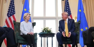 Лідери ЄС сподіваються, що торговельне перемир’я з Трампом буде дотримано