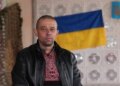 Давали дерев’яний телефон і казали «дзвонити». Військовий розповів про знущання у полоні РФ